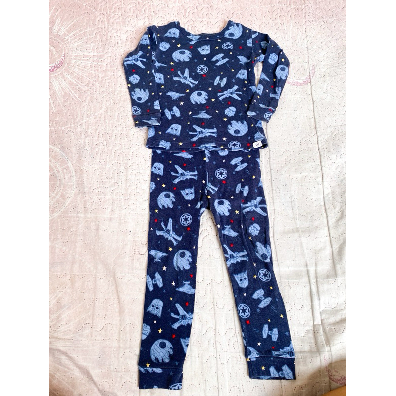 Conjunto GAP Pijama Infantil de Inverno Algodão Estampa Star Wars Guerra Nas Estrelas Espaço Nave Espacial