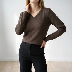 Suéter Gola V de Lã Modal Importado. Moda feminina inverno/outono.