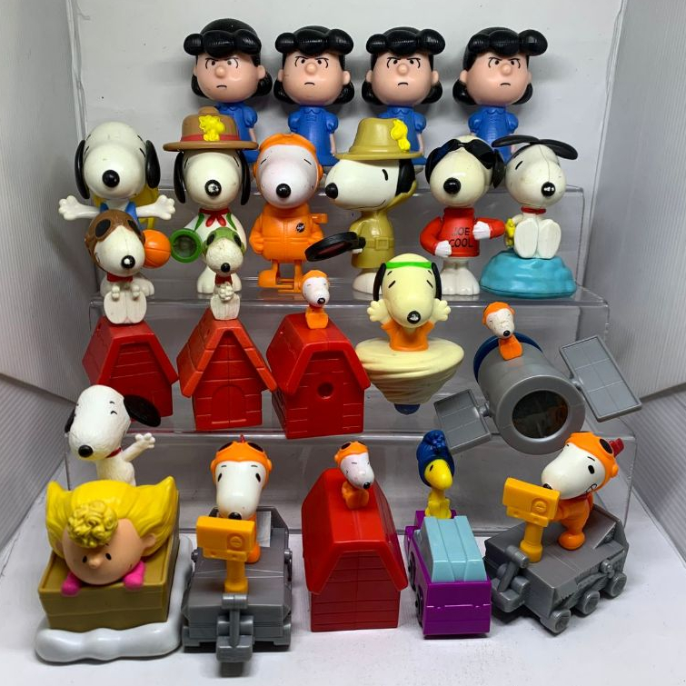 Coleção Charlie Brown e Snoop McDonald's: Charlie Bronw, Snoop, Lucy, Sally, Woodstock - D