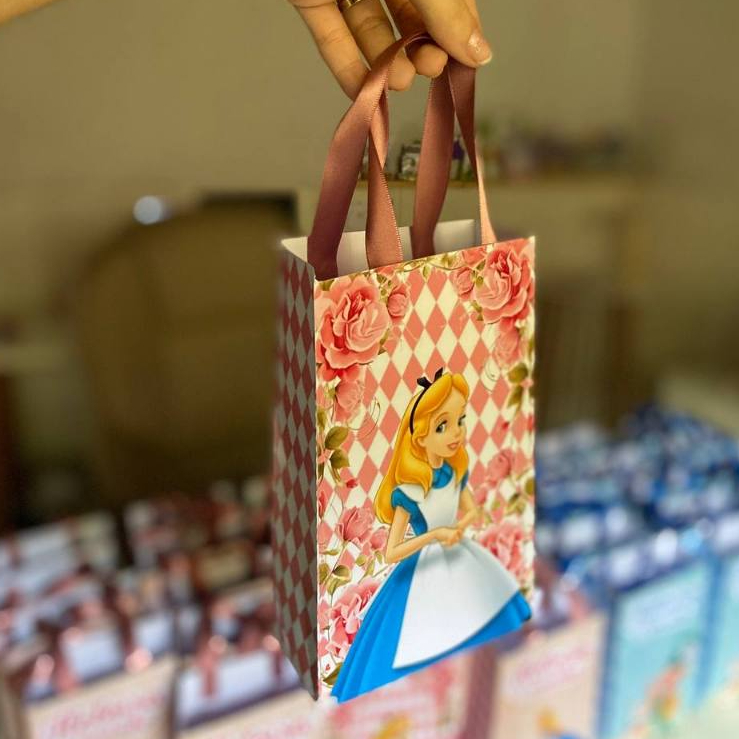 Sacolinha Personalizada Alice no País das Maravilhas com Nome e Idade Lembrancinha Festa Infantil