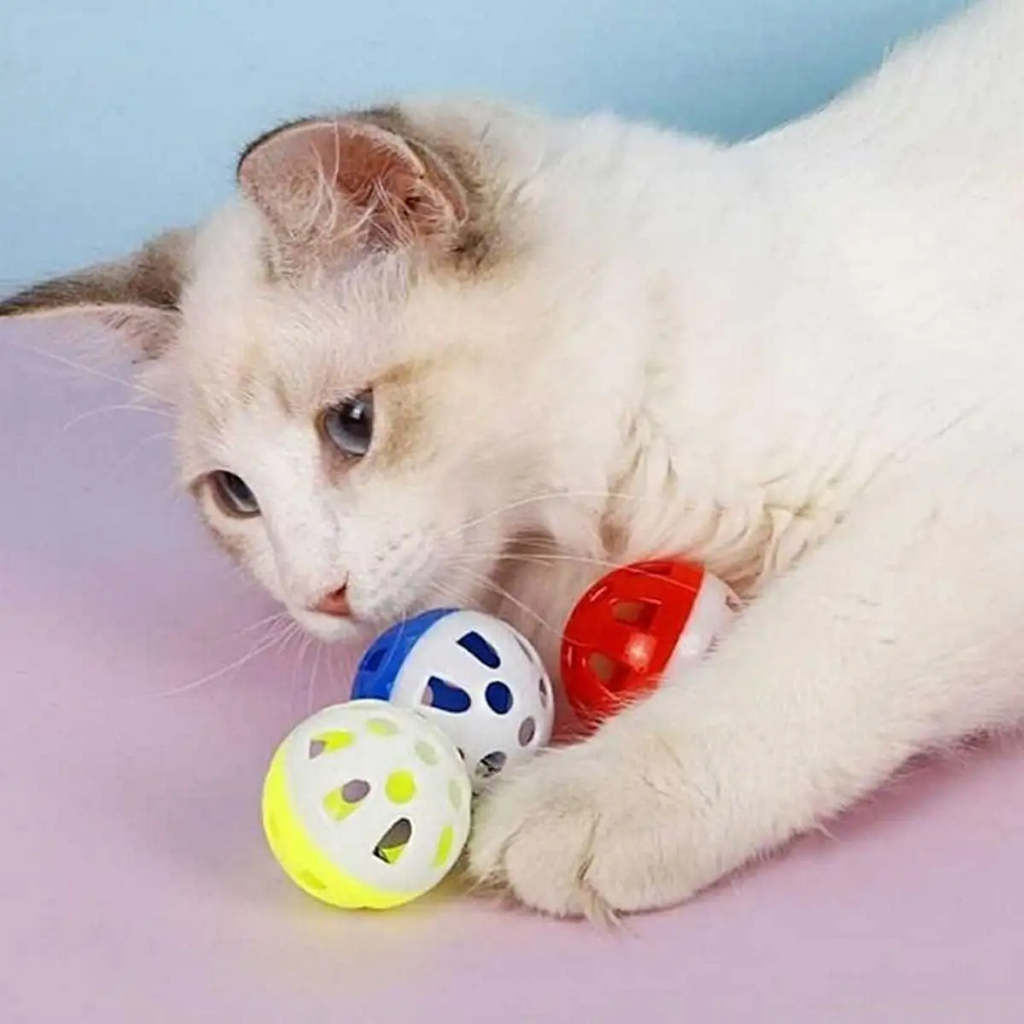 4, 8 ou 12 Bolinhas Acrílicas Duráveis com Guizo Enriquecimento Ambiental Ideal Gatos e Pássaros