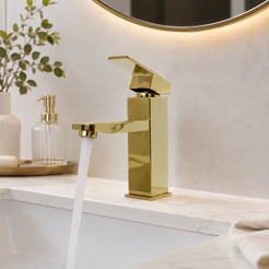 Torneira Monocomando Banheiro Dourada Gold Metal Misturador Para Pia Lavabo Bancada Design Quadrado