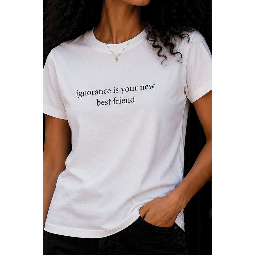 Camiseta baby look "ignorance is your new best friend" - Paramore