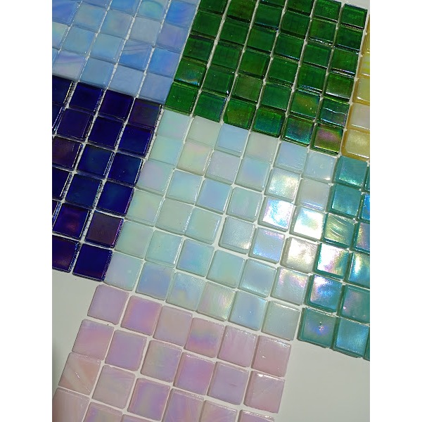Kit 252 pastilhas vidro para mosaico tam:1,5cmx1,5cm Brilho 3 - 7 cores