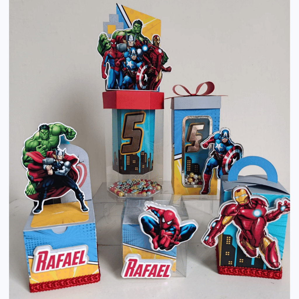 Kit Personalizado Tema Os Vingadores | Lembrancinhas de Luxo Vingadores| Lembrancinhas para festas e aniversários