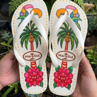 Chinelo de Dedo Feminino Estampado Floral Solado Borracha Confortável