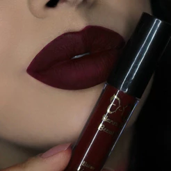 Batom Liquido Matte Hannah Beauty Cor Bella Bordô Alta Pigmentação Secagem Rápida Não Transfere Longa Duração