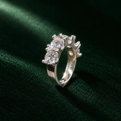 Anel Feminino Meio Aparador 6mm em Prata 925 Elegante