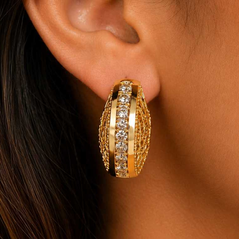 Brinco Argola Bolsa Imperial Cravejada com Zircônia Click Banhado a Ouro 18K