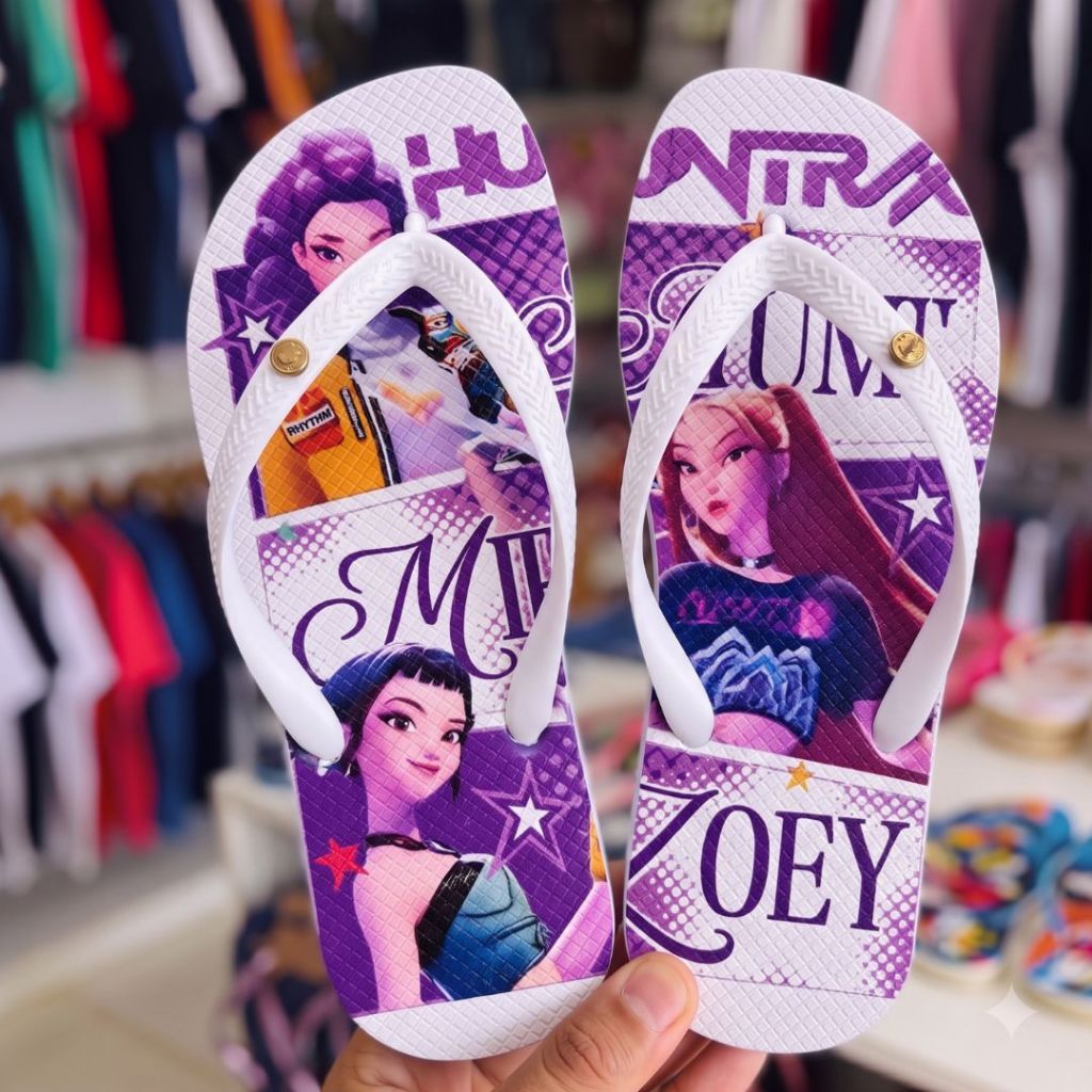 Chinelo Infantil Feminino sandália menina infantil Guerreiras k-pop Personagens Confortável Leve Antiderrapante.
