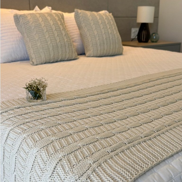 Kit Peseira De Tricot Cama Casal, Queen Ou King + Capas Almofada Para Cama E Sofá Luxo Decoração FI em Oferta na Shopee