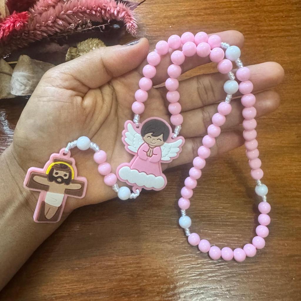 Terço Infantil Personalizado com Nome – Lembrancinha Batizado, crisma e Primeira Comunhão