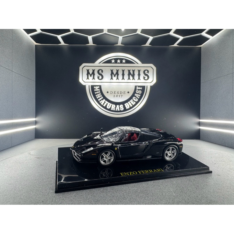 Miniatura Ferrari Collection - Enzo Ferrari 1/43 IXO *Leve Trincado Acrilico*