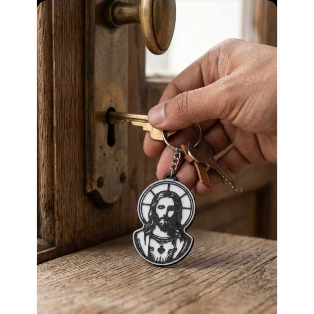Chaveiro Jesus Cristo 4cm Religioso Católico Com Argola Resistente Presente Lembrancinha Fé