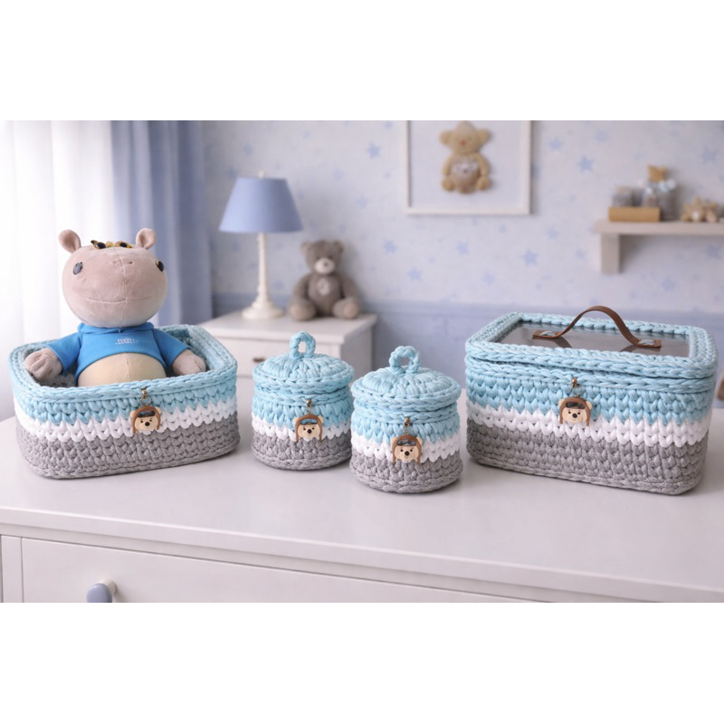 Kit Higiene Bebê 4 Peças em Fio de Malha Artesanal - Decoração Quarto do Bebê - Enxoval.