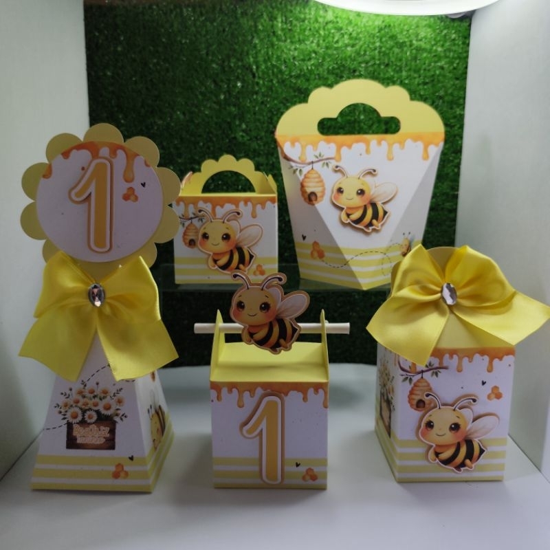 Kit Personalizados caixinhas ABELHINHA/Lembrancinhas /aniversário- Festa PEGUE E MONTE