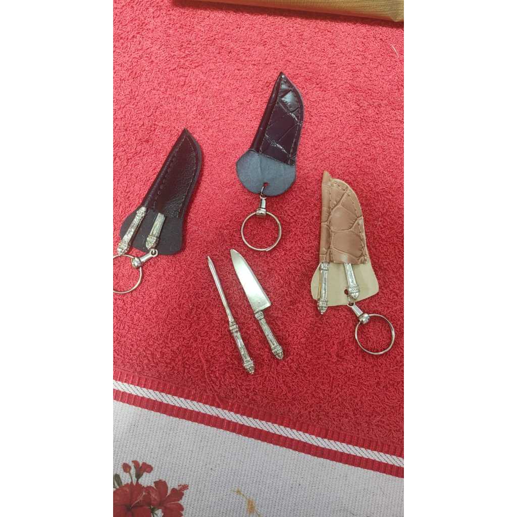 KIT chaveiro tradicionalista de faca+ chaira na bainha  e chaveiro revover + coldre