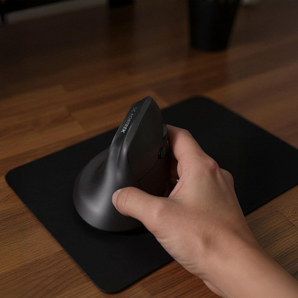 Mouse Vertical Sem Fio Ergonômico MERG15 Preto Fortrek