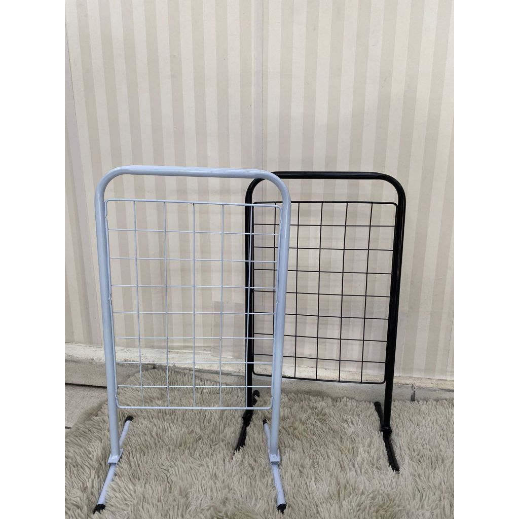 1 Expositor Aramado Mini Biombo de Balcão Para Encartelados