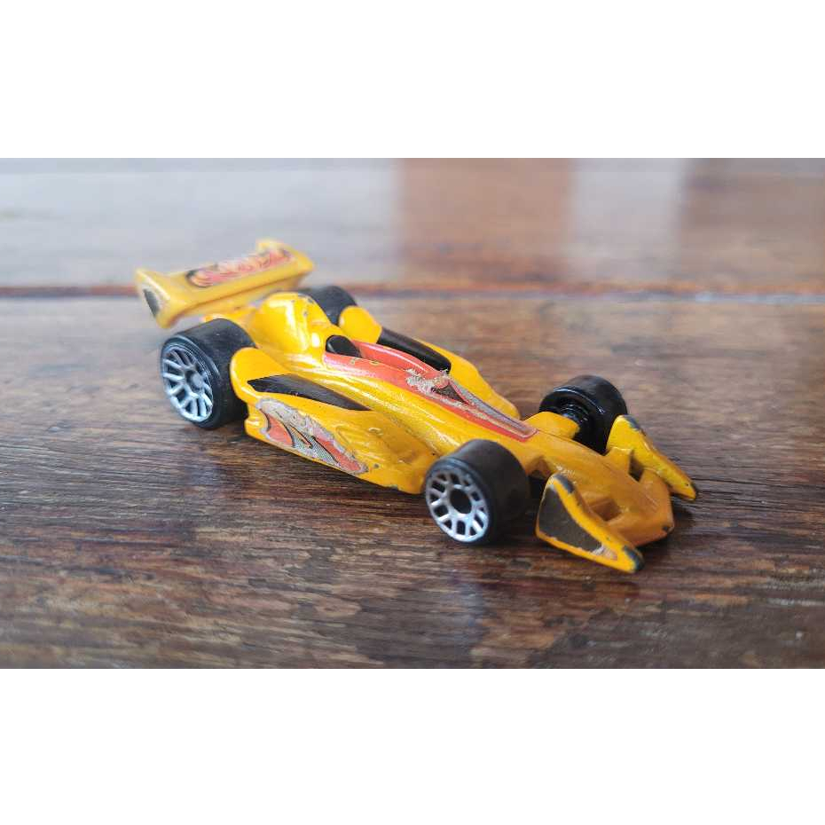 Hot Wheels com Detalhes - Flashfire Amarelo - McDonald's: Stunt Strikers 2007 (Fora da Embalagem) -1:64