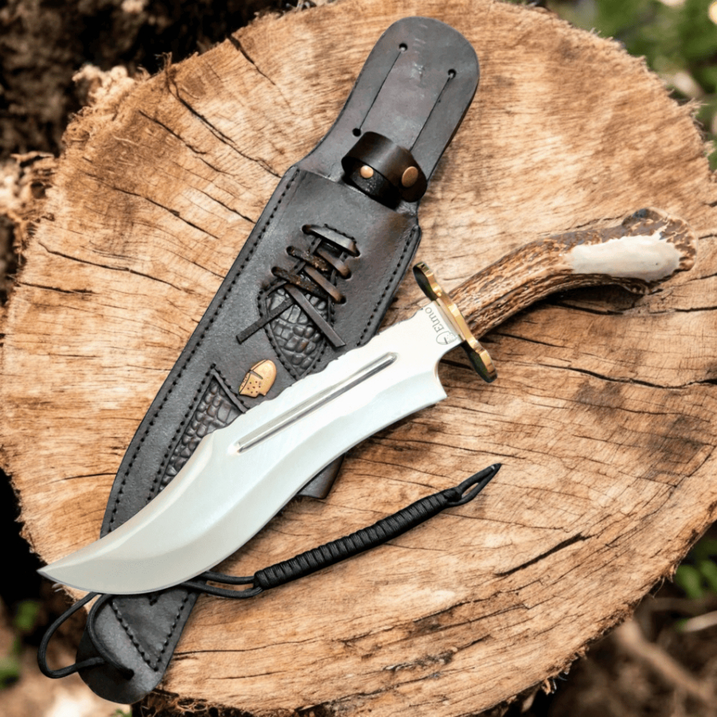 Faca Forjada Elmo Bowie Javalizeira Cabo Chifre De Cervo 10"