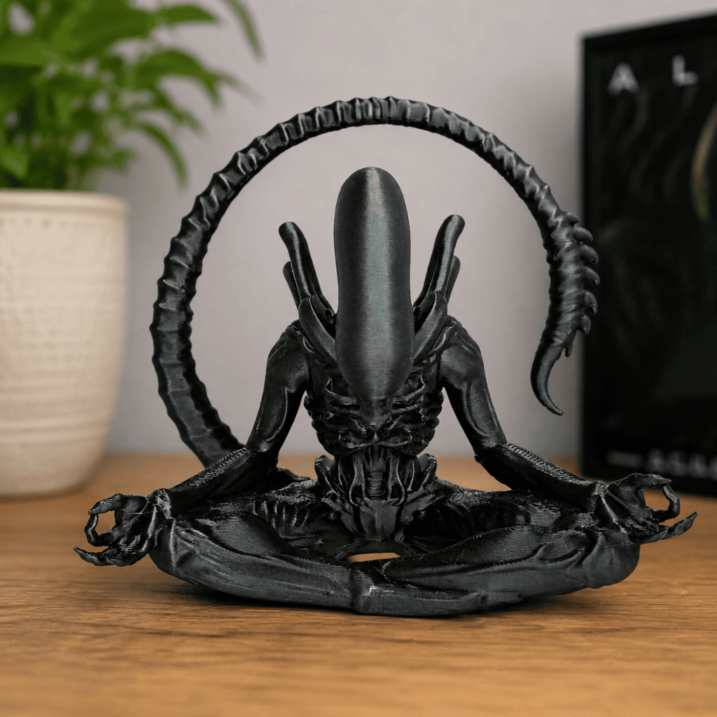 Imagem Alien Meditando Estilo Buda | Estátua Geek Decorativa | 3D