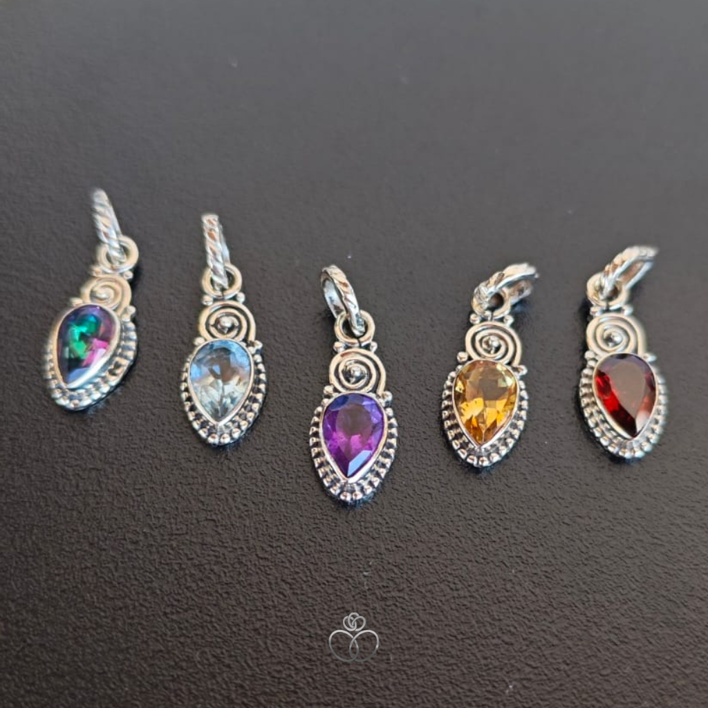 Pingente Prata 925 Gota com Pedra Natural Lapidada | Joia Feminina Elegante Bali