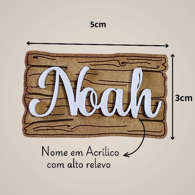 Aplique placa de madeira em MDF com nome em acrílico 5x3cm lembrancinha personalizado de luxo