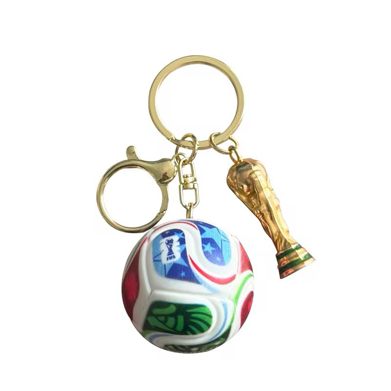 Chaveiro Copa Do Mundo Bola De Futebol E Mini Troféu Taça