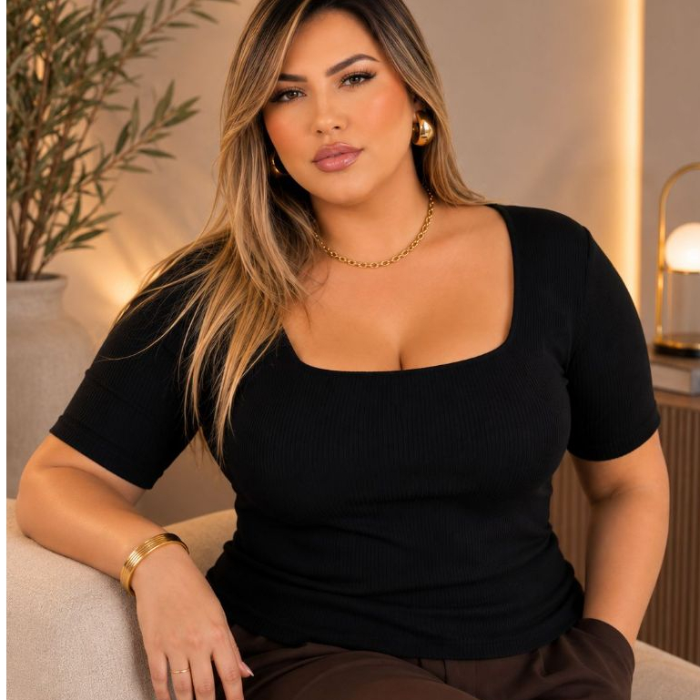 Blusa feminina plus size Decote Quadrado Manga curta básica 44 ao 54 Verão curve curvy elasticidade
