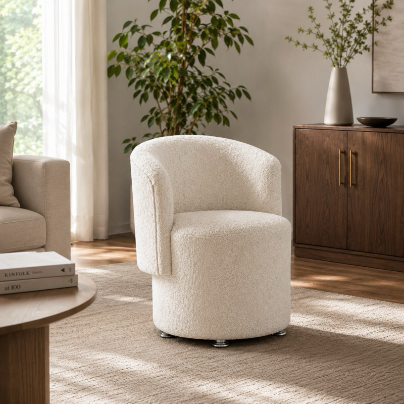 Poltrona Decorativa Bela Para Sala Estar Quarto Com Encosto Moderno Tecido Bouclê