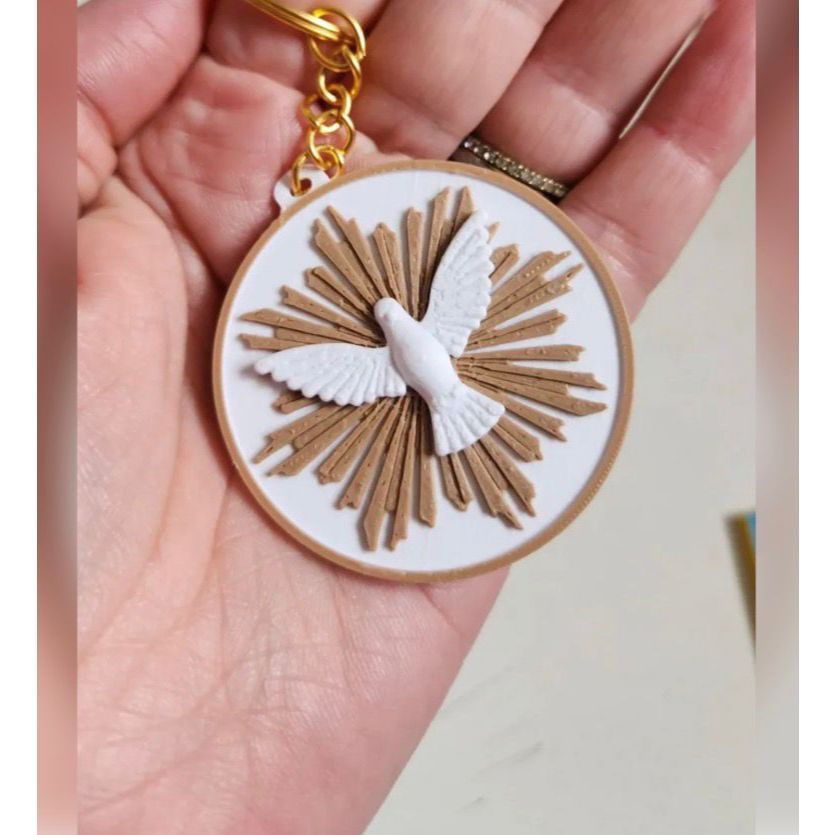 Chaveiro Espírito Santo Personalizado com Nome e Data | Lembrancinha Religiosa em Impressão 3D