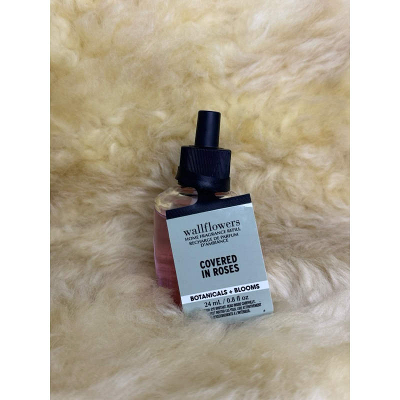 Refil Aromatizador Wallflowers Bath & Body Works Covered In Roses 24ml Importado