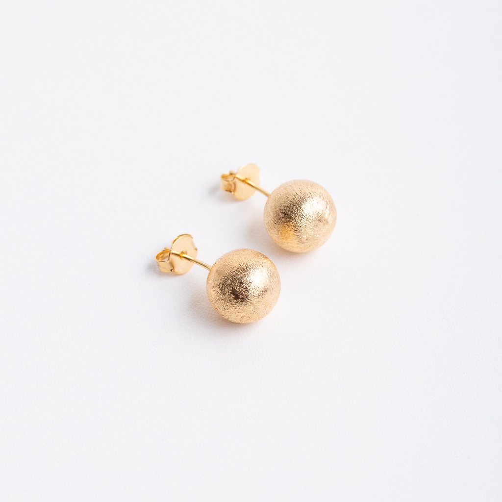 Brinco Bola Escovado Banhado a Ródio Branco ou Ouro 18k Feminino Semi Joias