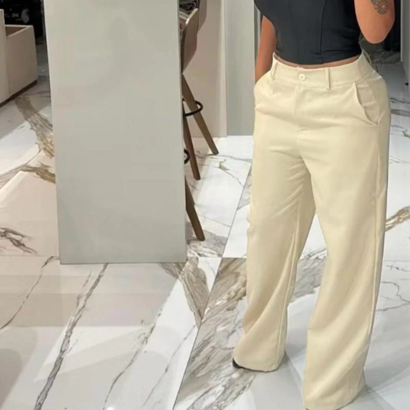 Calça Pantalona Alfaiataria Cintura Alta Com Bolso PROMOÇÃO