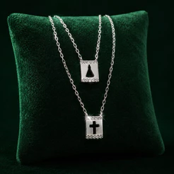 Escapulário Cruz e Nossa Senhora Vazados Cravejados em Prata 925 Elegante e Religioso