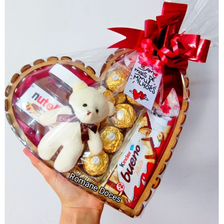 Cesta de Coração Para Presentear Ferrero (Aniversário, Namorados, Amigo, Dia das Mães, Dia dos Pais)