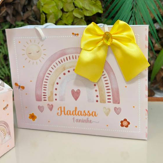 Sacolas personalizadas QUALQUER TEMA sacolinha surpresa lembrancinha de festa boho arco íris