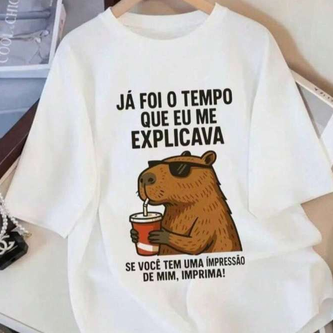 Camiseta Oversized Estilosa Blusa Estampada Capivara "Zero Explicações" Algodão Premium Confortavel