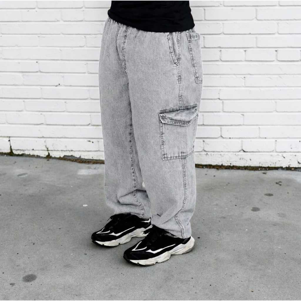 Calça Cargo Jeans Estonado Cinza — imagem 2 de 2