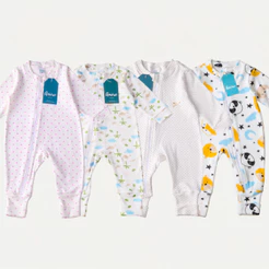 Kit 3 Macacão Infantil Vira Pé Bebê Estampado Menino Menina