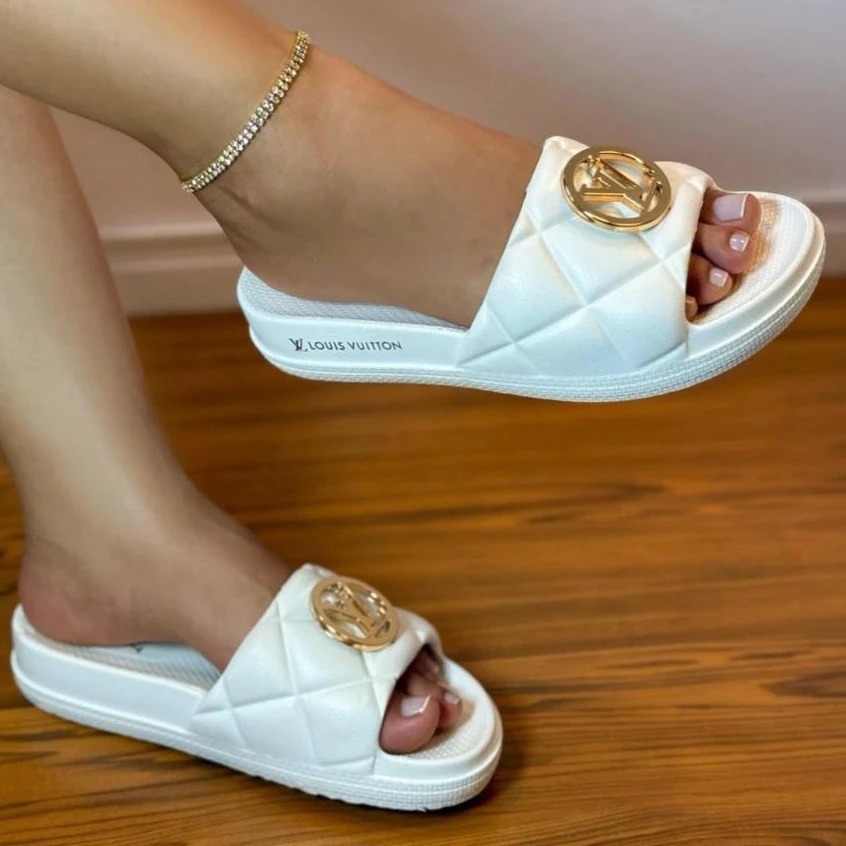 Chinelo Slide Nuvem Feminino Acolchoado Fivela Dourada Macio Confortável Antiderrapante Praia