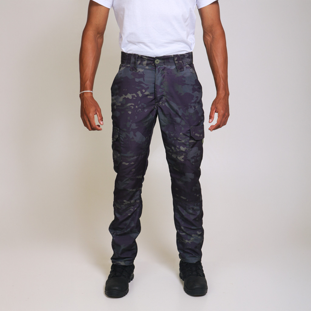 Calça Thrax Cargo Masculina 100% Poliéster Ripstop 6 Bolsos Camuflada Multicam Black