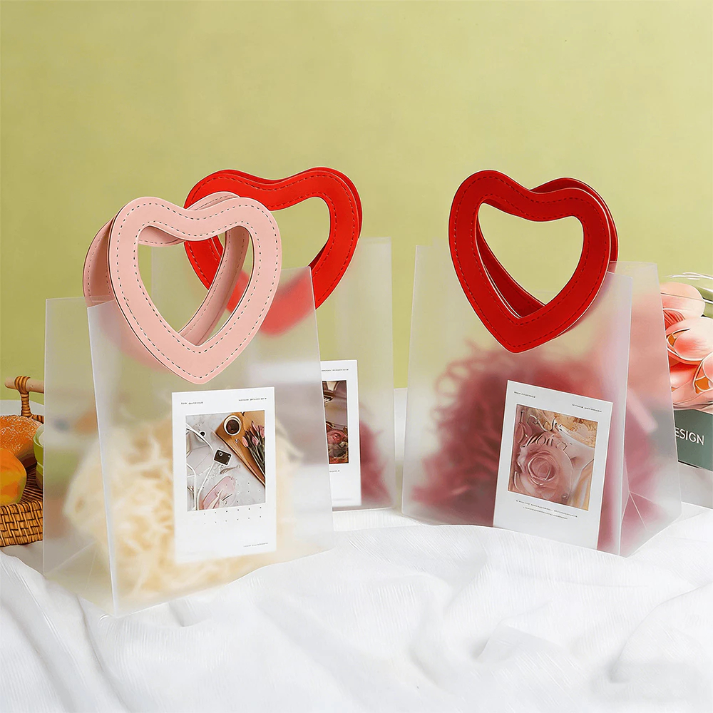 Kit Com 5/10/20 Sacolas Presente Transparentes Foscas Com Alça Coração Lembranças para Festa,Casamento