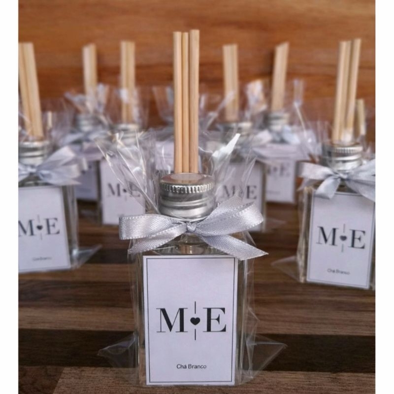 25 Lembrancinhas Aromatizador Casamento Nascimento Festas e Eventos 40ml (Semi montado) em Oferta na Shopee