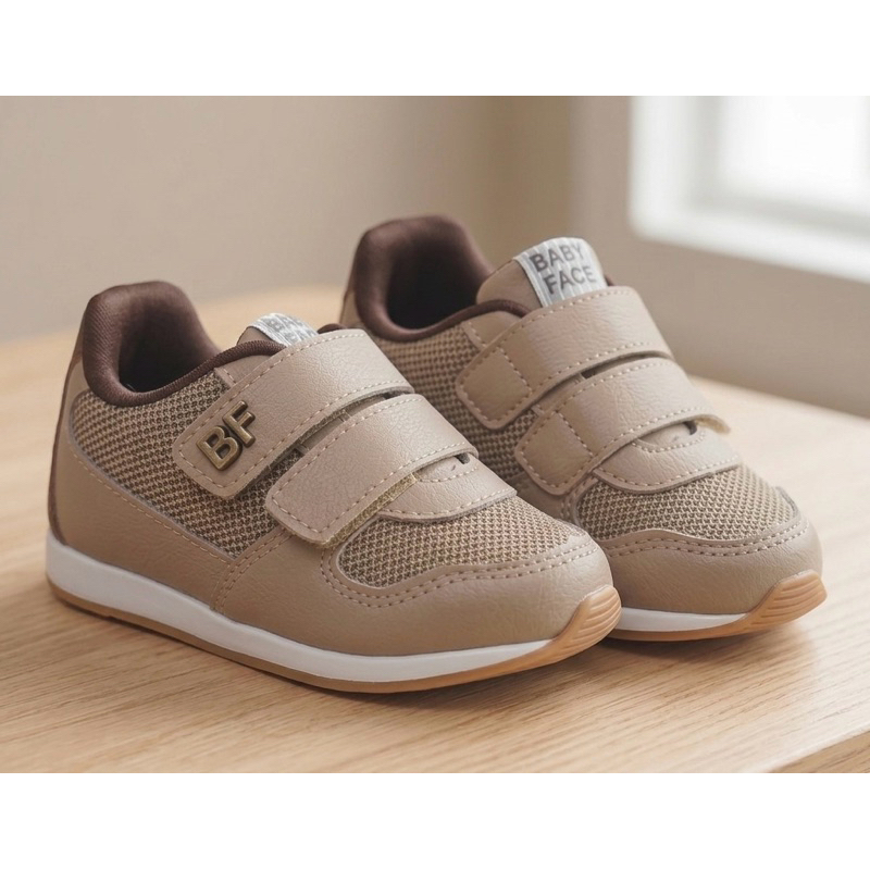 Sapatenis nenê fecho duplo em Oferta na Shopee