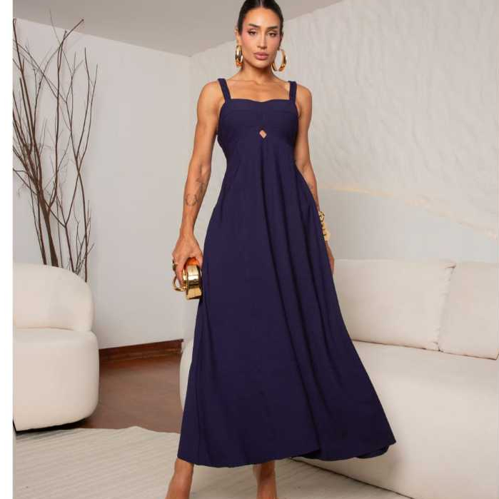 VESTIDO LONGO CON ELATICO NAS ALCAS ESTILOSO LINDO EN TECIDO SENSORIAL AMARANTE RECOMENDABLE CORES VERAO