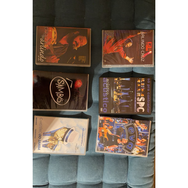 dvds  SAMBA E PAGODE diversos