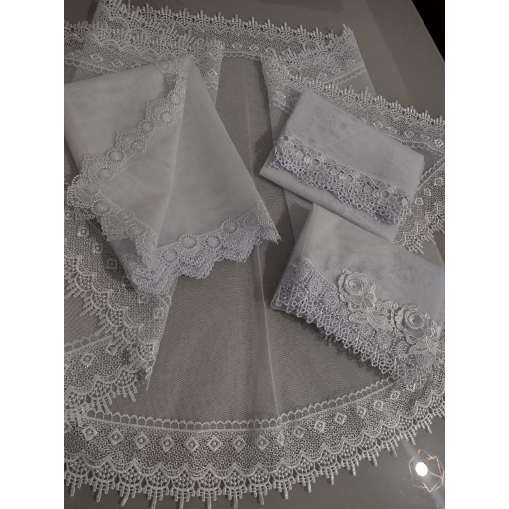 Kit 4 véus ,1 renda larga 1 bico música com aplicação,1 bico renda floral média e 1 quadrado renda pequena