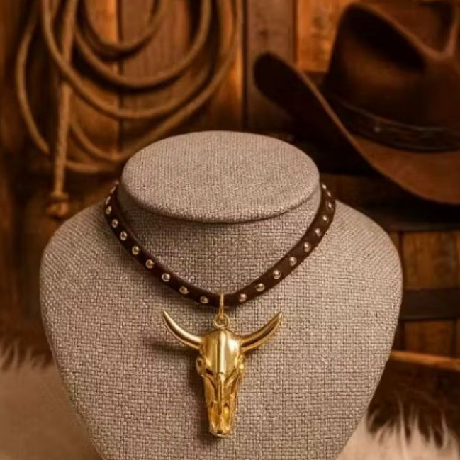 Choker Country Pingente Touro Cabeça de Boi Feminino Folheado Ouro Ajustável em Oferta na Shopee